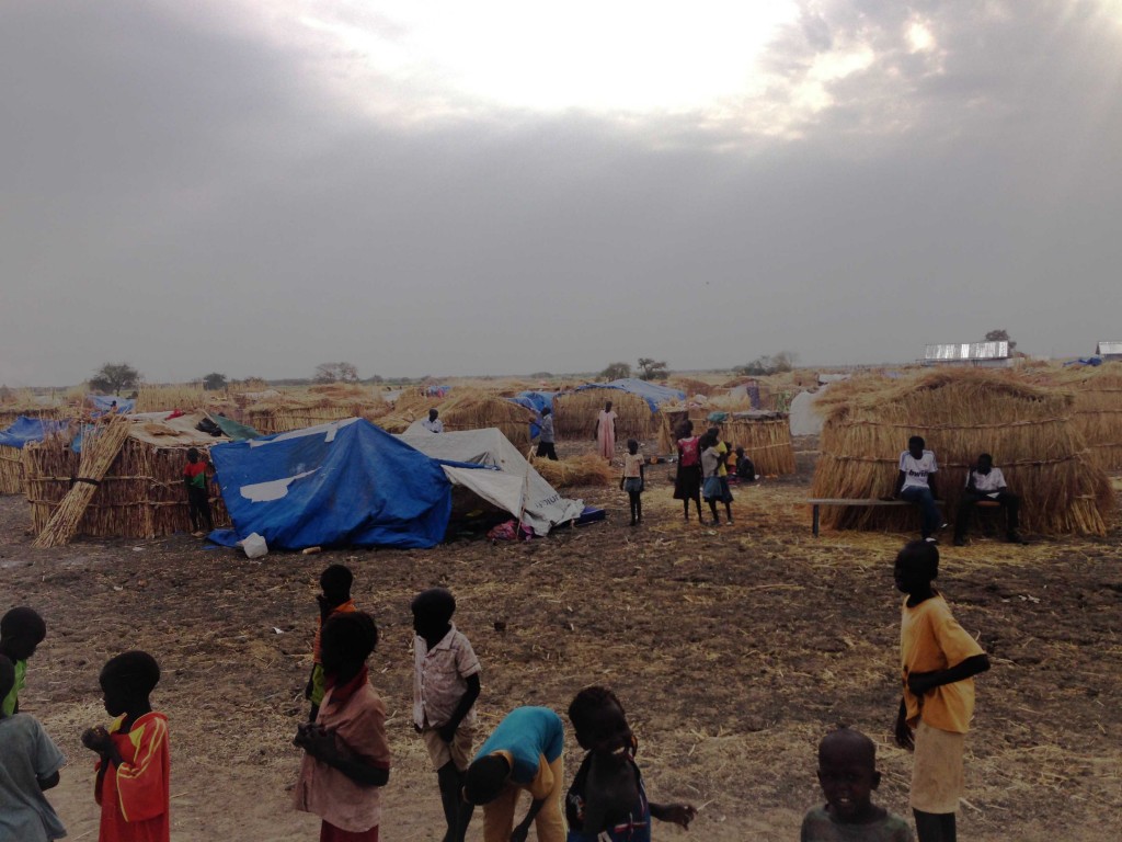 Campo de desplazados en el estado sursudanés de Alto Nilo. Marzo de 2014. Foto de Agus Morales